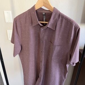 Vuori Short Sleeve Button-Down Shirt in Hazel Dot
